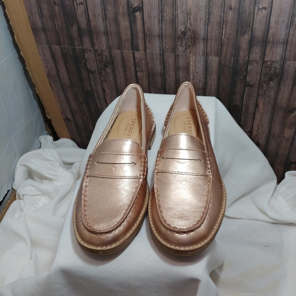 sperry rose gold loafers